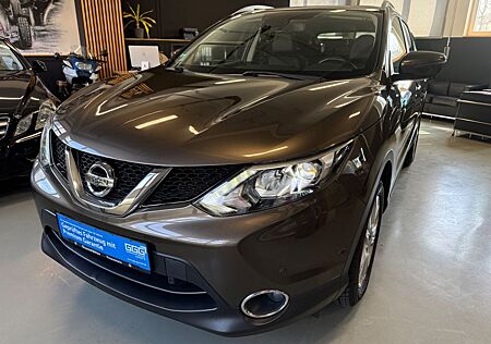 Nissan Qashqai dCi DPF Xtronic Tekna LED PANO 360 KMR