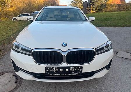 BMW 530d 530Touring xDrive;Panorama;LED; AHK;1.Hand