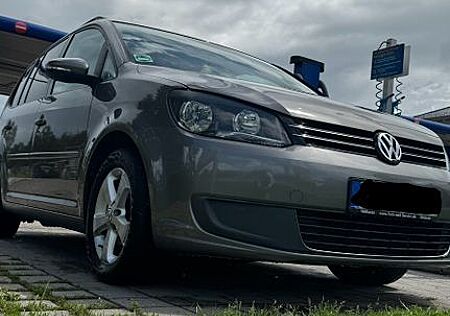 VW Touran Volkswagen 1.4 TSI 103kW -