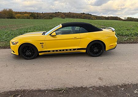 Ford Mustang GT 5.0 Ti-VCT V8 Cabrio foliert BullX