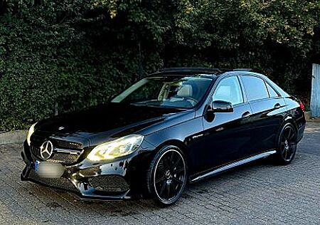 Mercedes-Benz E 500 E500 AMG Paket,Voll , Pano, Kamera, Distr+ Keyls