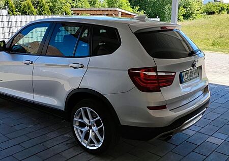 BMW X3 xDrive20i AT -