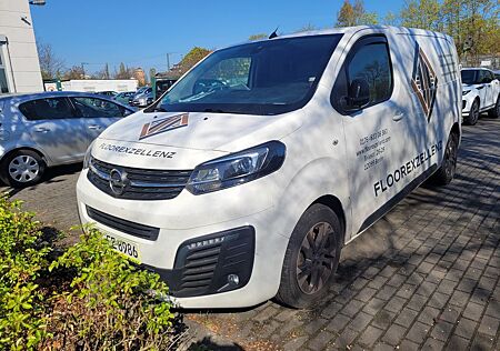 Opel Vivaro Kasten Innovation Motor Schaden