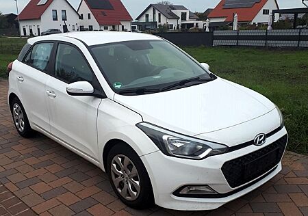 Hyundai i20 1.2 Active 84 PS