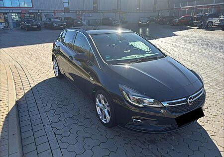 Opel Astra 1.6 CDTI Dynamic 110PS