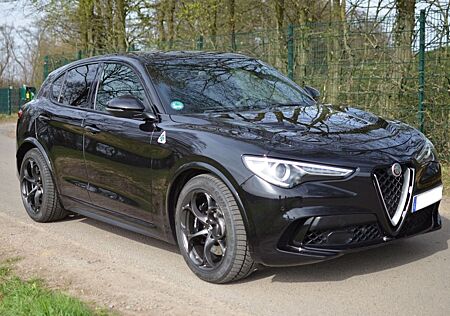 Alfa Romeo Stelvio 2.9 V6 Bi-Turbo Quadrifoglio 510 PS