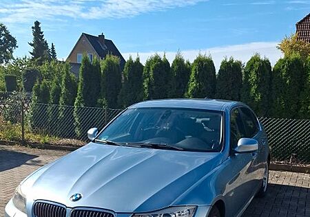 BMW 325i 6 Zylinder Motor