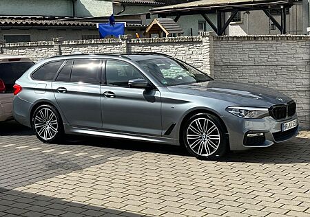 BMW 520d xDrive M Paket 360grad Pano Display Key