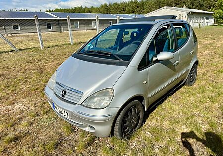 Mercedes-Benz A 160 ELEGANCE KLIMA BOSE PANO TOP