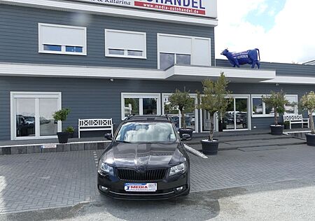 Skoda Superb Combi Exclusive 4x4, Automatik