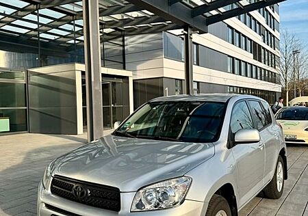 Toyota RAV 4 2.0-l-VVT-i 4x4 Executive Automatik Ex...