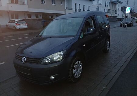 VW Caddy Volkswagen 1,2TSI Rollstuhl Rampe Behindertengerecht