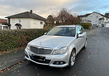 Mercedes-Benz C 180 CDI T BlueEFFICIENCY -