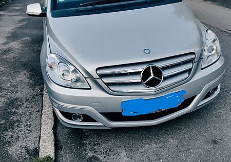 Mercedes-Benz B 180 Autotronic -
