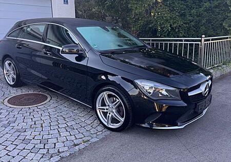 Mercedes-Benz CLA 180 Shooting Brake PrCLA 180 Shooting Brake CLA 180 d BlueEff. Ed..