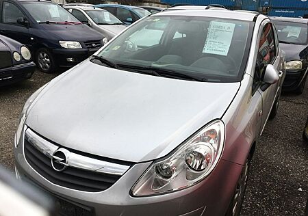 Opel Corsa 1.3 CDTI Klima Euro 4 Grün Tüv 01/2025