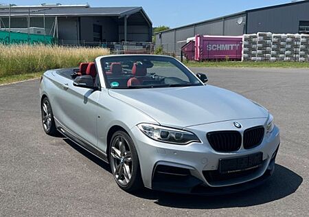 BMW M235i Cabrio Rote Sitze