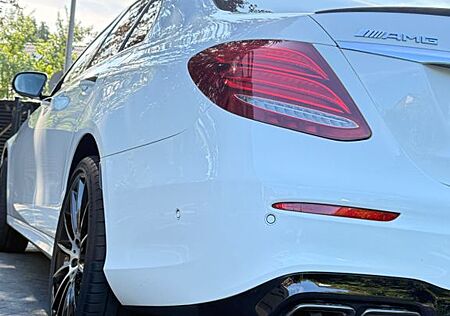 Mercedes-Benz E 350 E 350d AMG/STDH/Airbody/HeadUp/Pano/KeyL