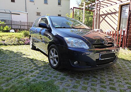 Toyota Corolla 1.6 mit Standheizung und Tempomat