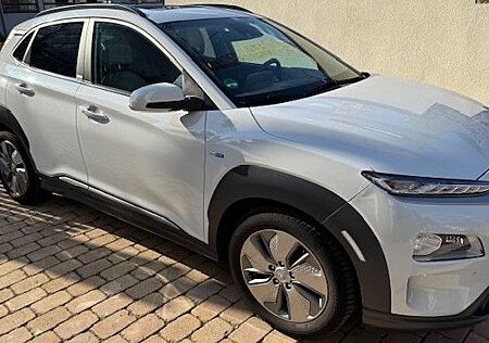 Hyundai Kona Elektro ELEKTRO 150kW Premium-Paket