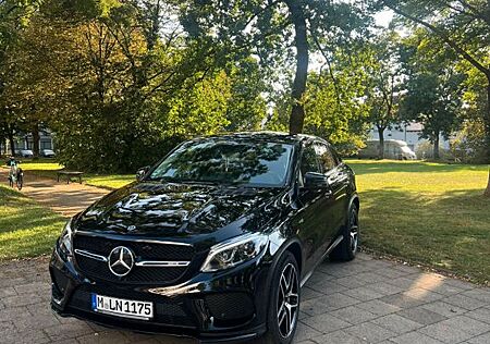 Mercedes-Benz GLE 43 AMG Mercedes-AMG GLE 43 4MATIC Merced...