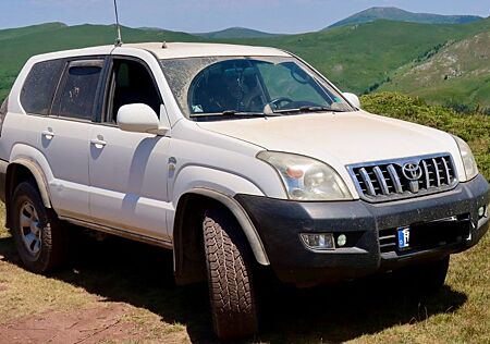 Toyota Land Cruiser gebraucht kaufen Toyota Land Cruiser 3.0 D-4D (Mini-Camper)