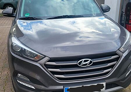 Hyundai Tucson 1.6 GDI 132PS Groß, gut und günstig!!