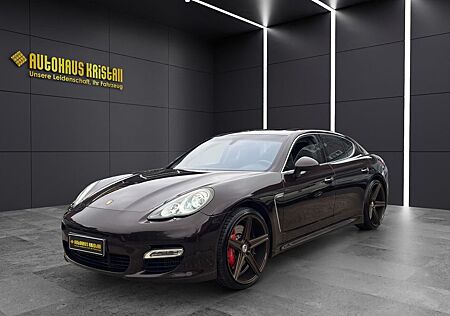 Porsche Panamera Turbo
