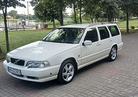 Volvo V70 2.4 103kW -