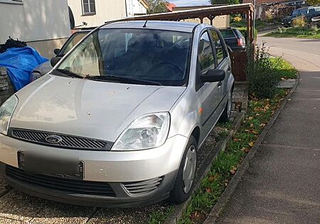 Ford Fiesta 1.3 mit Tüv bis 09/25