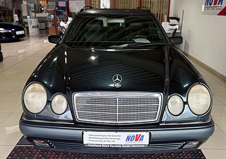 Mercedes-Benz E 320 gebraucht kaufen Mercedes-Benz E 320 T 4MATIC ELEGANCE*AHK*TÜV NEU*VOLL*TOP!