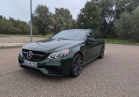 Mercedes-Benz E 63 AMG E 63 T AMG S 4MATIC AMG S
