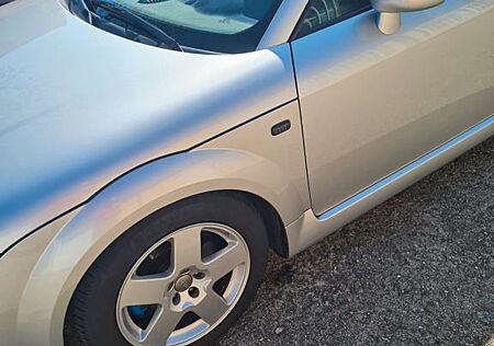 Audi TT Coupe 1.8T 132 kW -