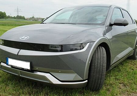 Hyundai IONIQ 5 72,6 kWh Uniq HEAD BOSE 360° AHK Heck