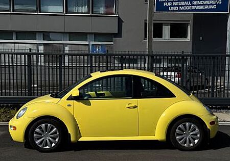 VW New Beetle Volkswagen 2.0 Auto Standard