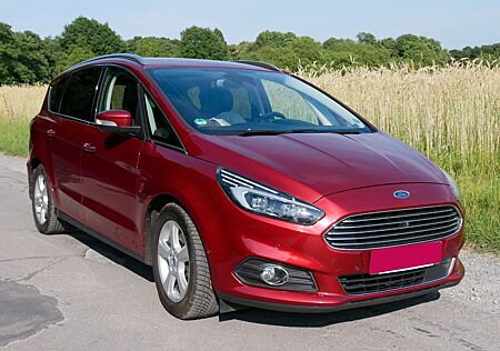 Ford S-Max 2,0TDCi 132kW 4x4 6-Gang Powershift