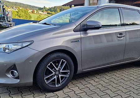 Toyota Auris Touring Sports Hybrid Edition Plus