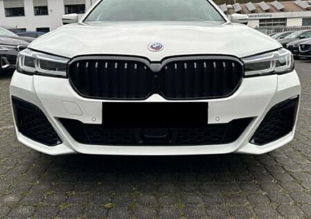 BMW 530e xDrive Touring A - M Sport Laser