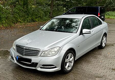 Mercedes-Benz C 180 C -Klasse Lim. CGI BlueEfficiency