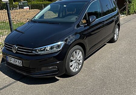 VW Touran Volkswagen 2.0 TDI SCR 140kW DSG Highline Highline