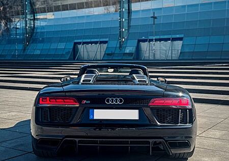 Audi R8 5.2 FSI RWS Spyder -Carbon B&O Ohne OPF 1/999