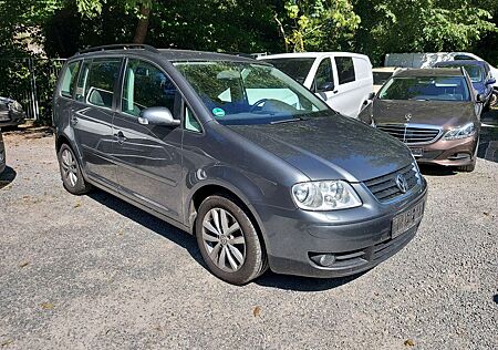 VW Touran Volkswagen 2.0TDI PD Trendline DSG&Klimaaut&AHK