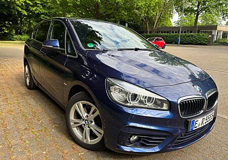 BMW 218i Active Tourer Sport Line, 1. Hand, AHK, LED