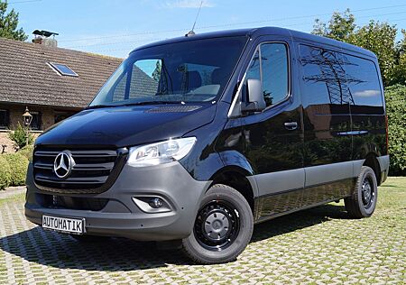 Mercedes-Benz Sprinter 215 CDI 9 Sitzer-MBUX-AHK-Standheizung