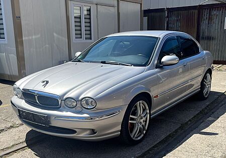 Jaguar X-Type 2.5 V6 Executive * AUTOMA / KEINE TÜV*