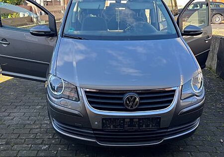 VW Touran Volkswagen 1.9 TDI DSG DPF Freestyle Freestyle