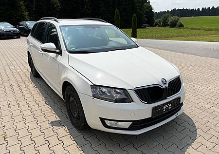 Skoda Octavia Combi Style 2.0TDI DSG AHK
