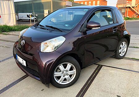 Toyota iQ - 1,0 - Park-Wunder - wenig km - Top Zustand