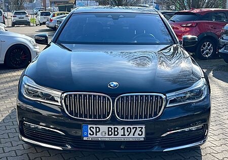 BMW 750 d xDrive *Carbone*360 Kamera*Head Up*21 Zoll