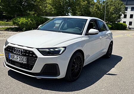 Audi A1 30 TFSI S tronic advanced 8x bereift